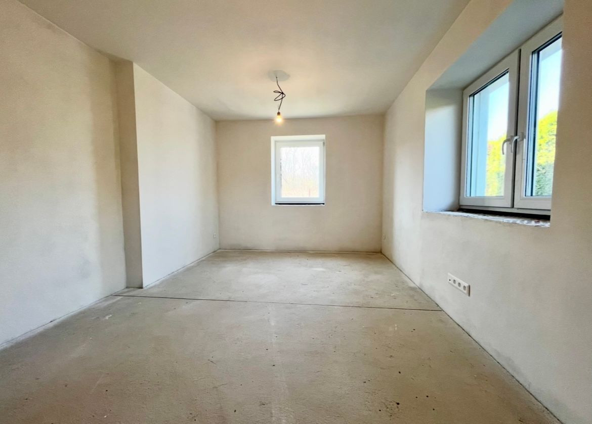 4-izbový rodinný dom s garážou a krásnym výhľadom na Zobor