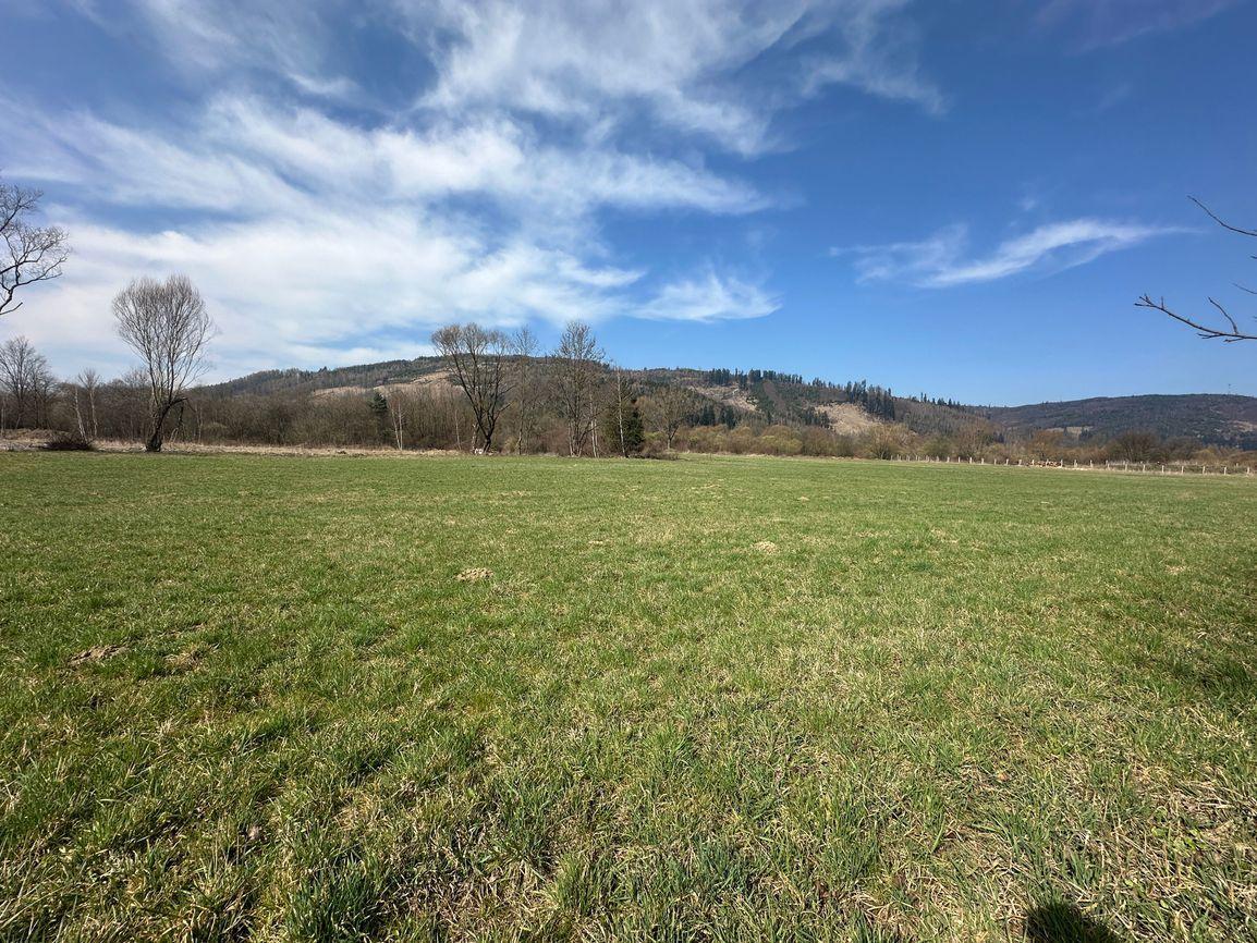 Predaj | Slnečný pozemok v Povine – ideálny na záhradu alebo ako investícia