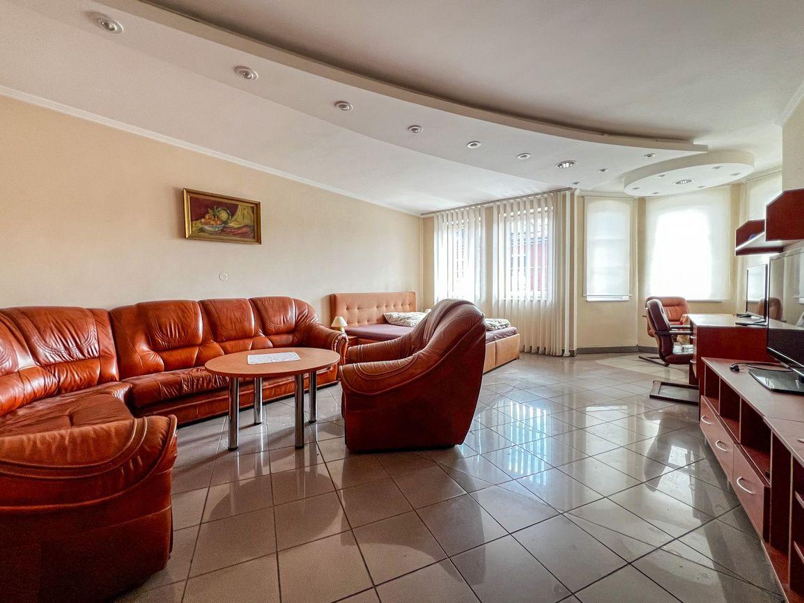 Investičná nehnuteľnosť | Penzión s kompletným zázemím a parkovaním v centre KNM