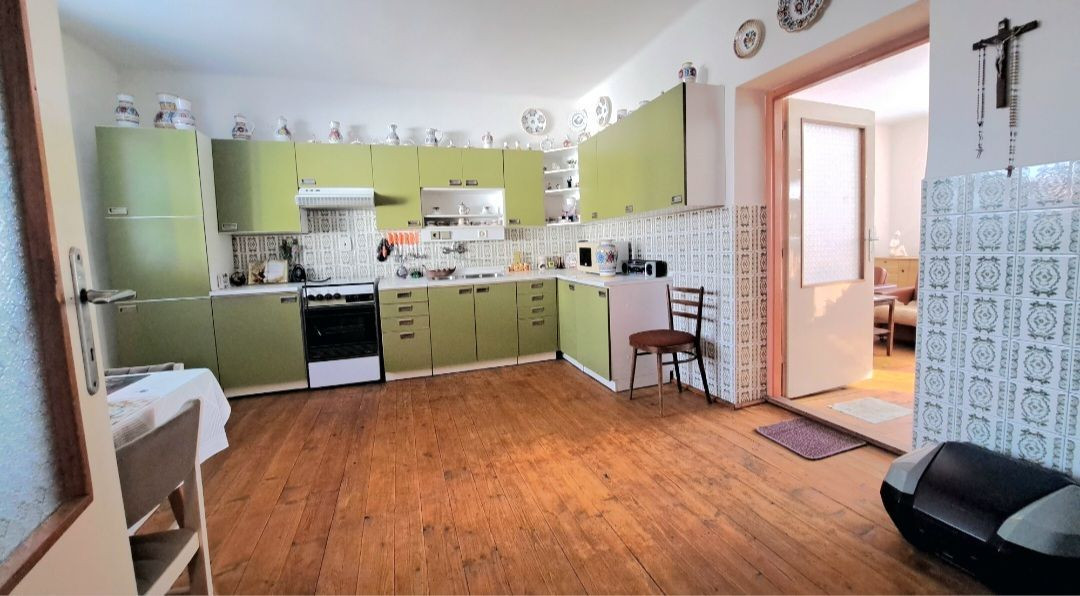 Dvojgeneračná stavba v malebnej obci Trstín