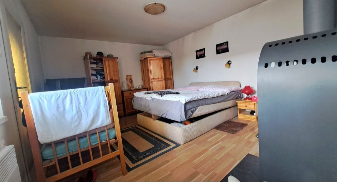 Dvojgeneračná stavba v malebnej obci Trstín