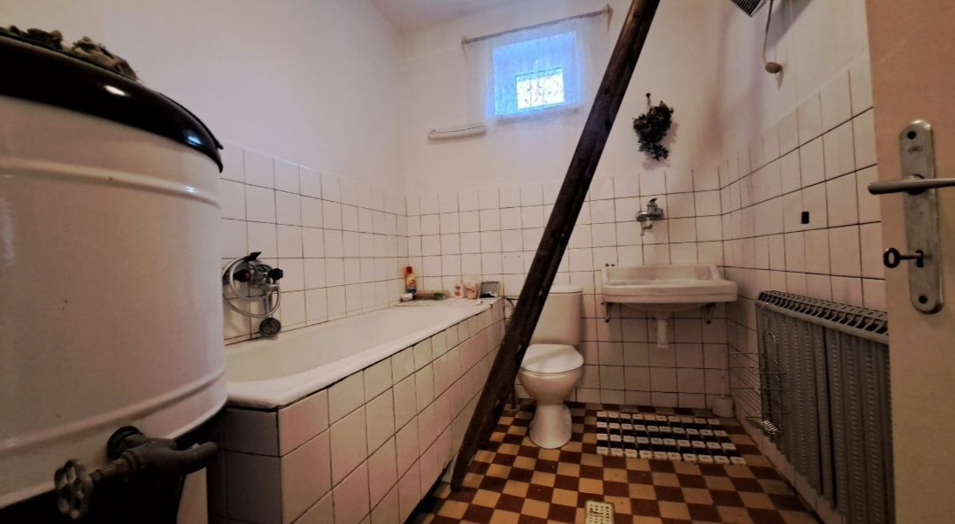 Dvojgeneračná stavba v malebnej obci Trstín