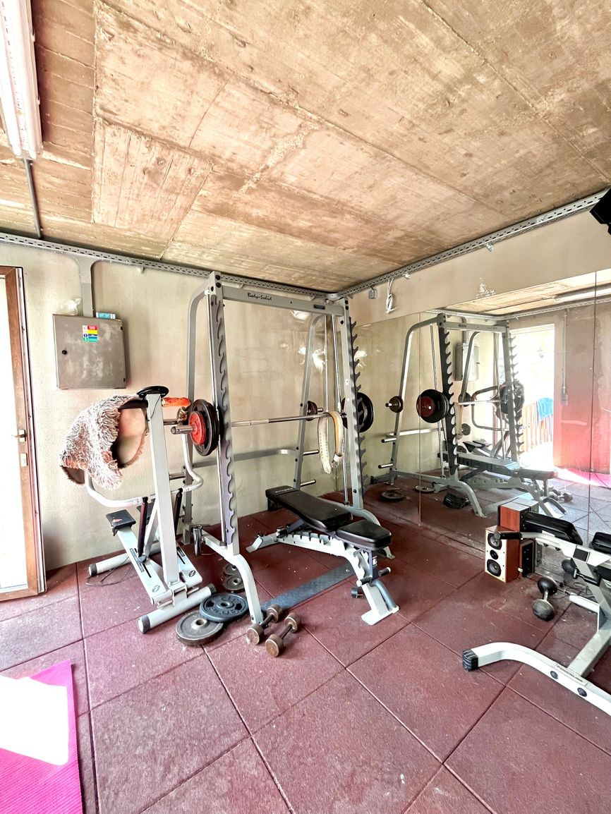 Predaj | Exkluzívny bungalov s fitkom a bazénom