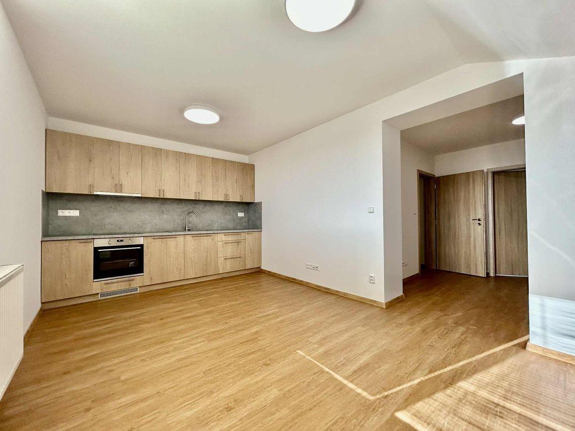 Prenájom | Prerobený 4 izbový mezonetový byt na Laborecká