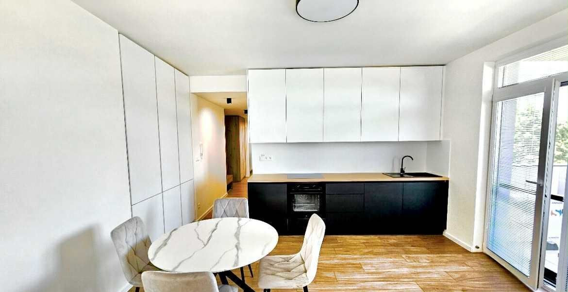 Prenájom | nový zariadený 3-izbový byt s parkovaním, terasou