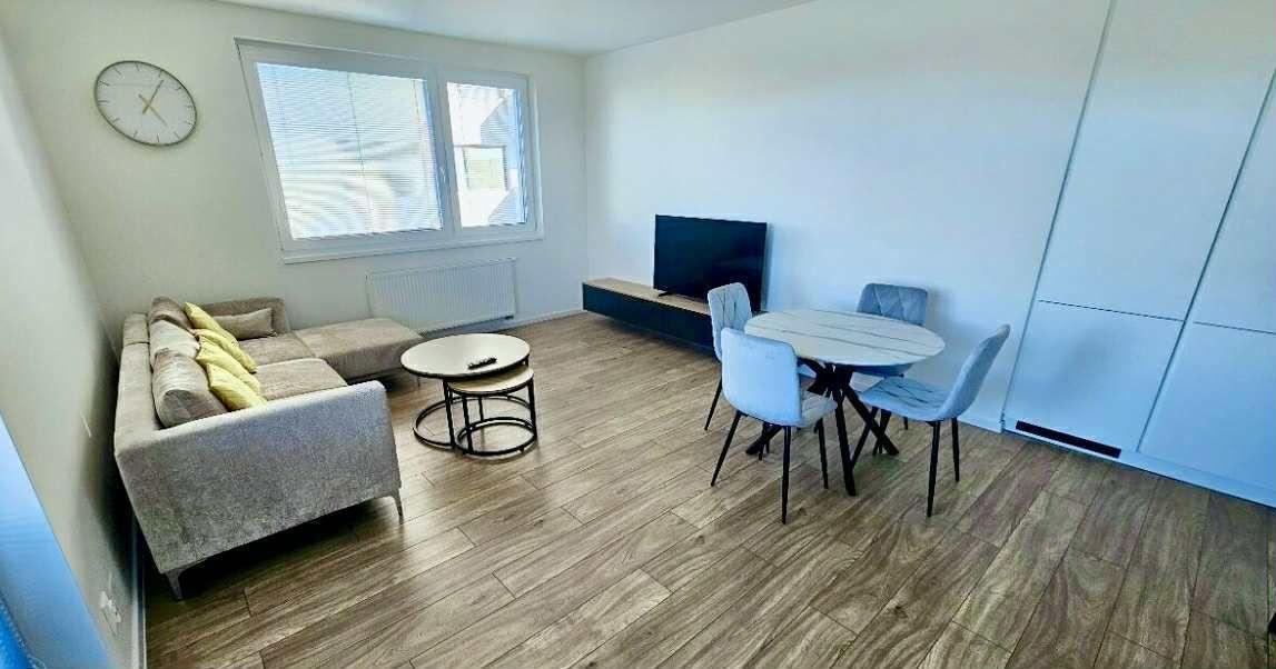 Prenájom | nový zariadený 3-izbový byt s parkovaním, terasou