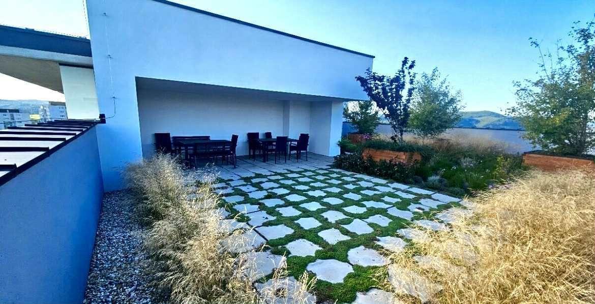 Prenájom | nový zariadený 3-izbový byt s parkovaním, terasou