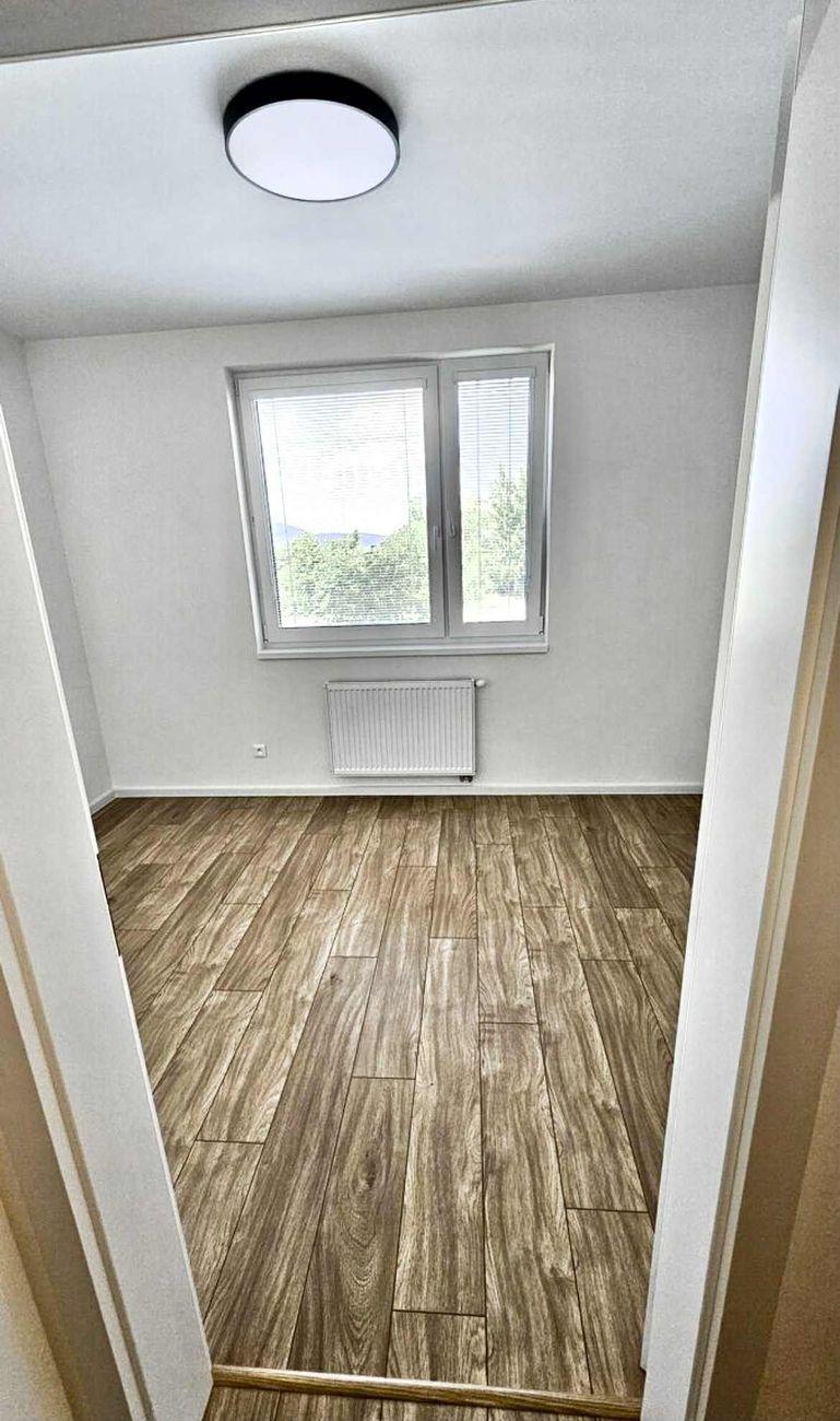 Prenájom | nový zariadený 3-izbový byt s parkovaním, terasou