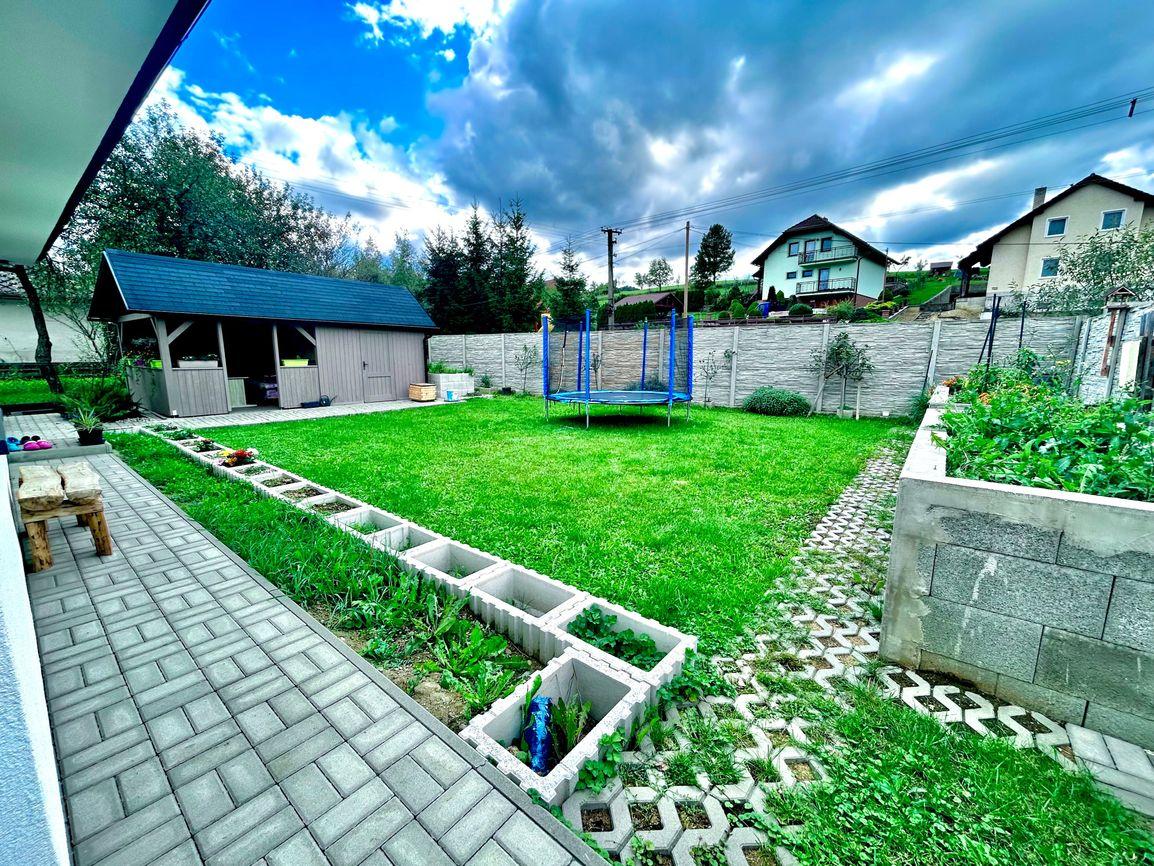 Predaj | krásny 4-izbový rodinný dom v obci Pružina