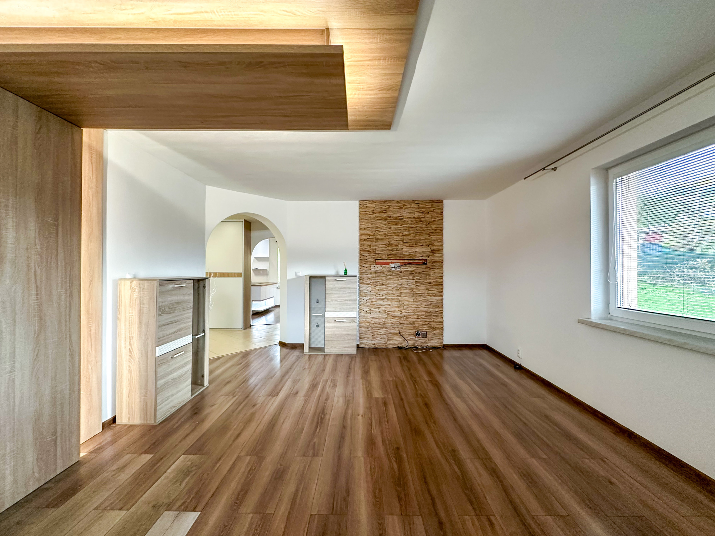 Predaj | Rodinný dom s terasou a záhradou, Čierne