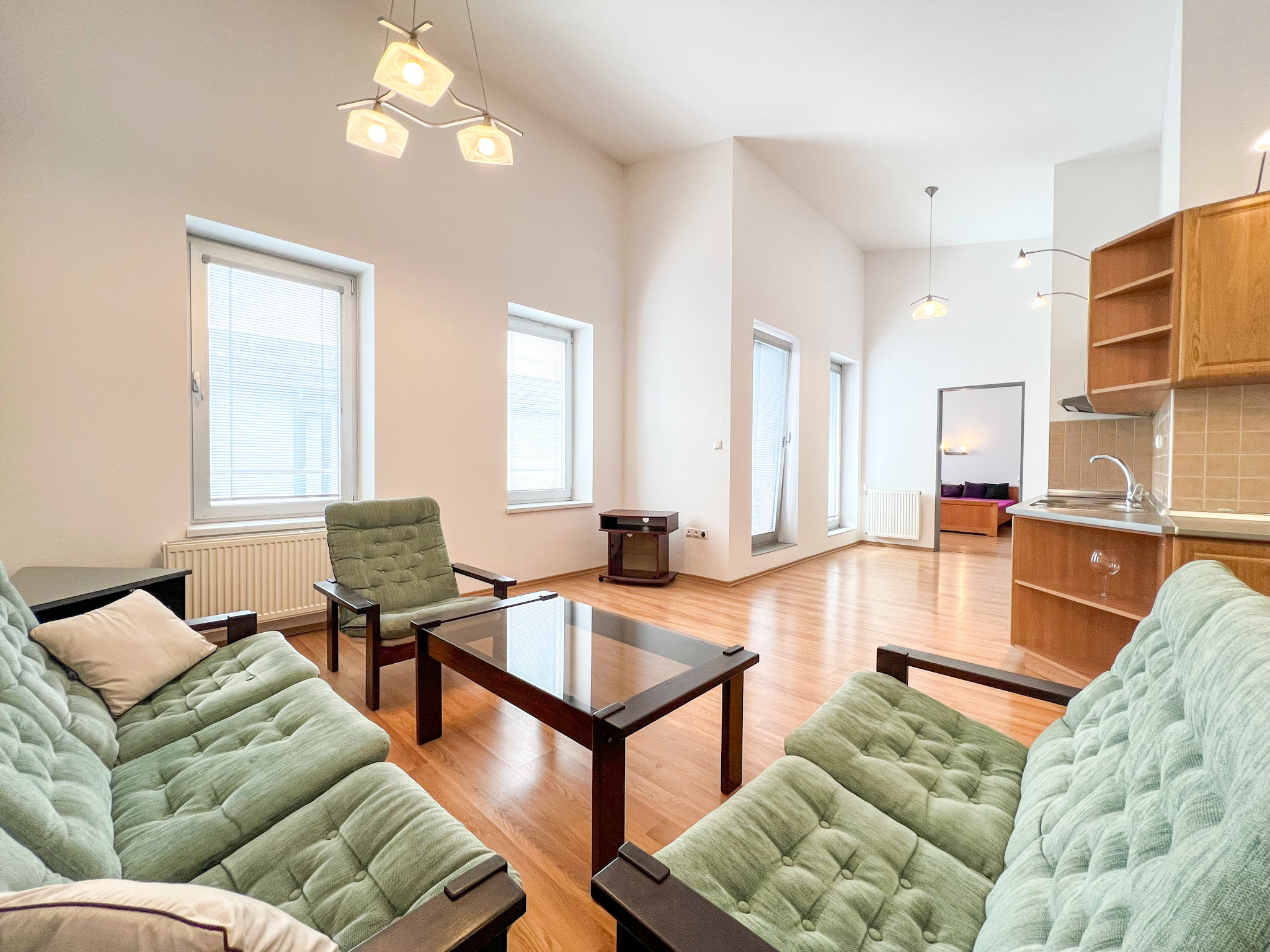 Prenájom | 2-izbový byt s vysokými stropmi a balkónom, Čadca