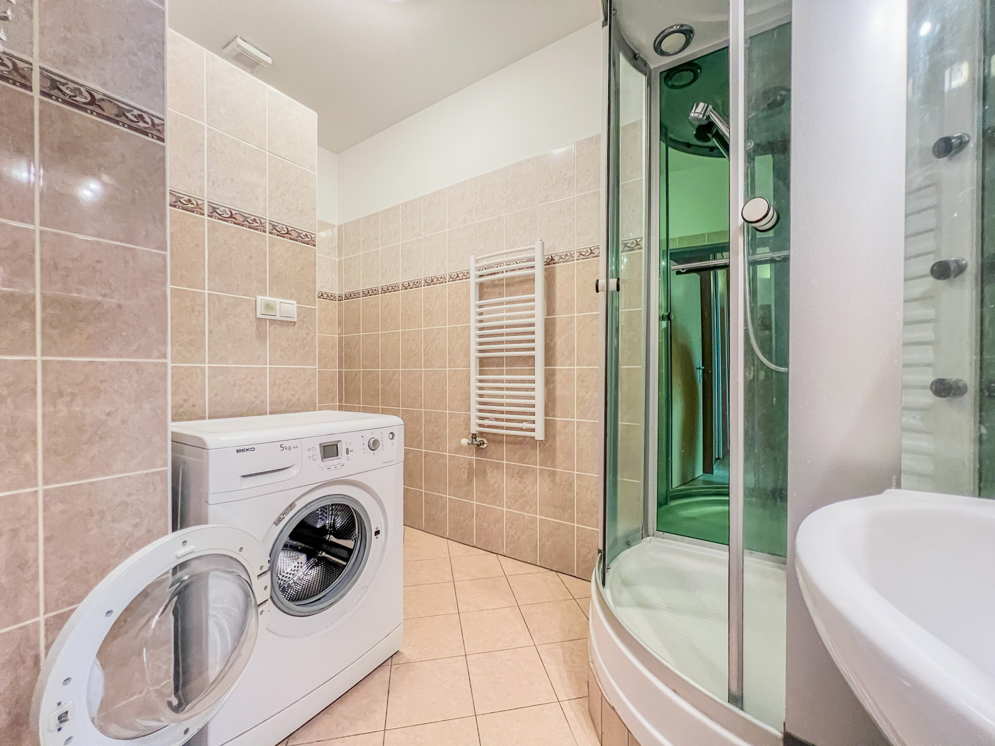 Prenájom | 2-izbový byt s vysokými stropmi a balkónom, Čadca