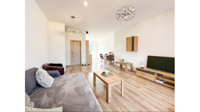 Prenájom | 2-izbový byt so zariadením a balkónom, KNM - Murgašova