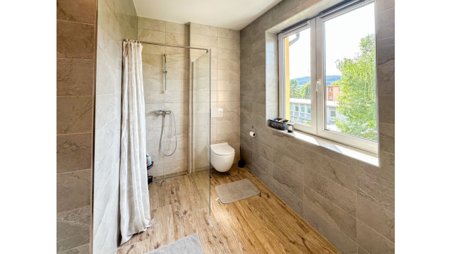 Prenájom | 2-izbový byt so zariadením a balkónom, KNM - Murgašova