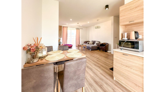 Prenájom | 2-izbový byt so zariadením a balkónom, KNM - Murgašova