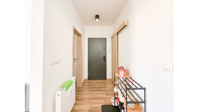 Prenájom | 2-izbový byt so zariadením a balkónom, KNM - Murgašova