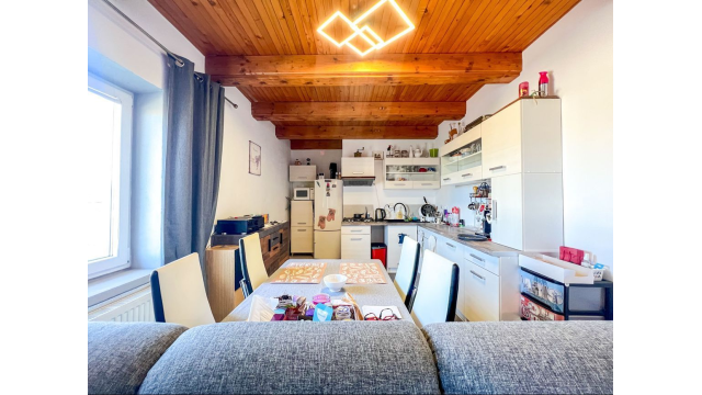 Predaj | Viac-izbový rodinný dom s nadstavbou, Bystrička