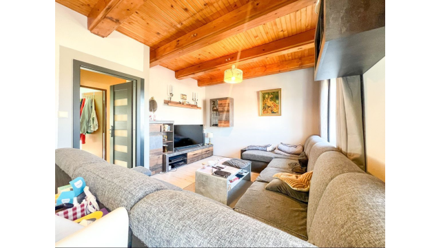 Predaj | Viac-izbový rodinný dom s nadstavbou, Bystrička