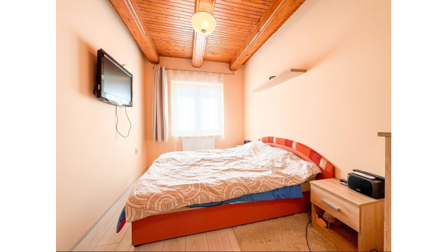 Predaj | Viac-izbový rodinný dom s nadstavbou, Bystrička