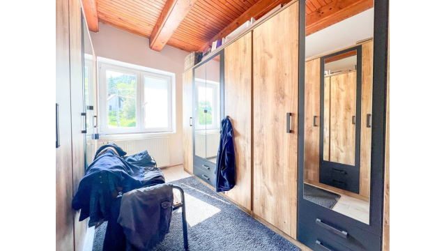 Predaj | Viac-izbový rodinný dom s nadstavbou, Bystrička