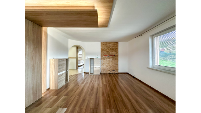 Prenájom | Rodinný dom s terasou a záhradou, Čierne