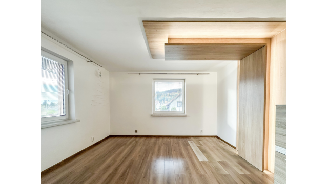 Prenájom | Rodinný dom s terasou a záhradou, Čierne