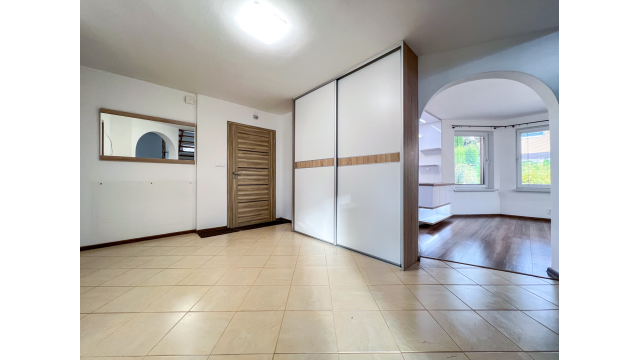 Prenájom | Rodinný dom s terasou a záhradou, Čierne