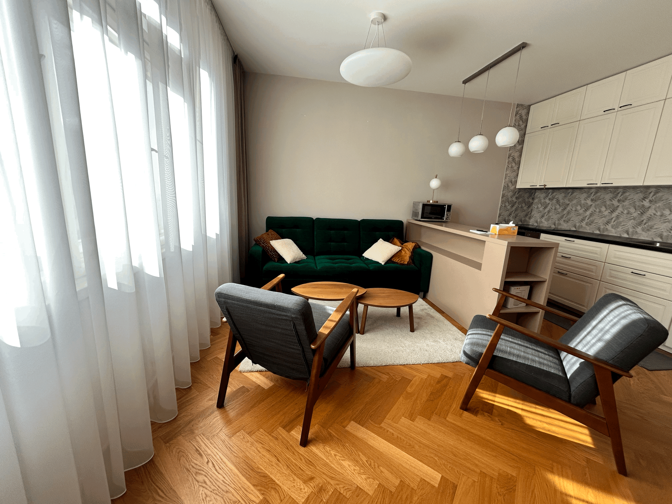 Prenájom 3 izbový byt - Bratislava - Staré Mesto, Dunajská