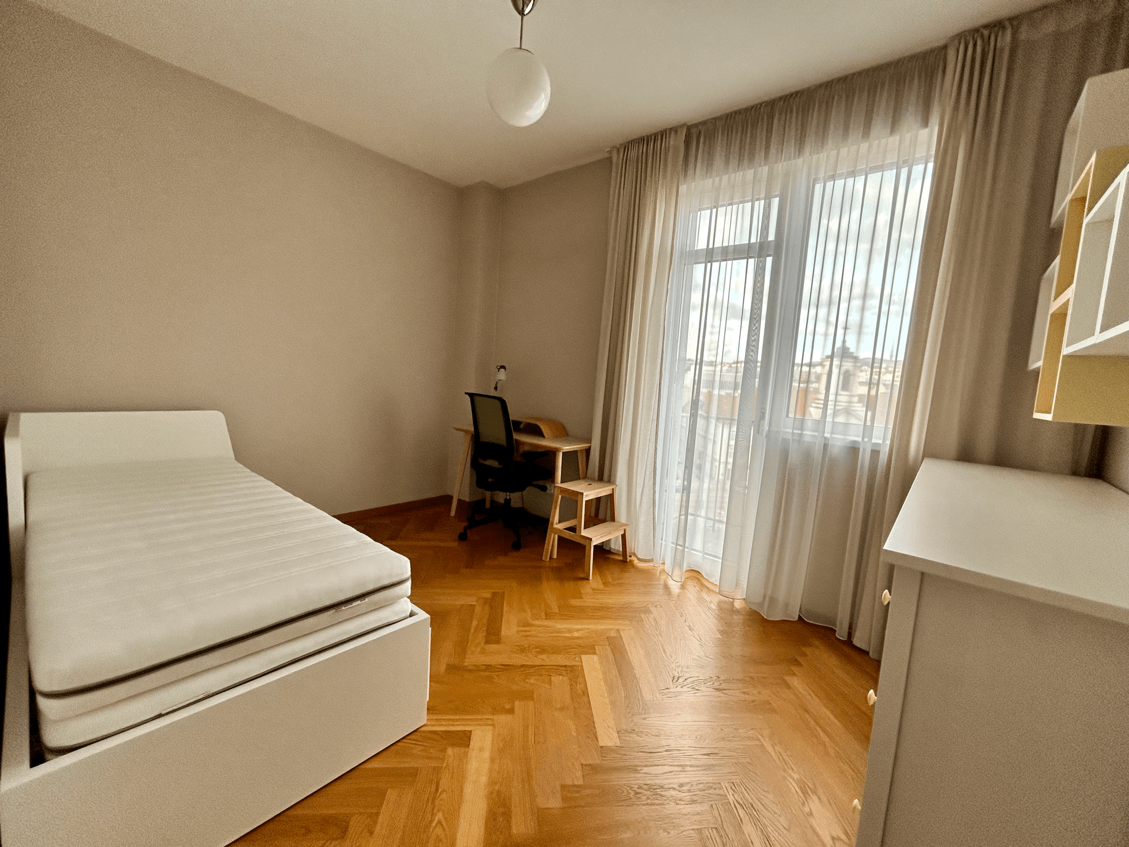 Prenájom 3 izbový byt - Bratislava - Staré Mesto, Dunajská