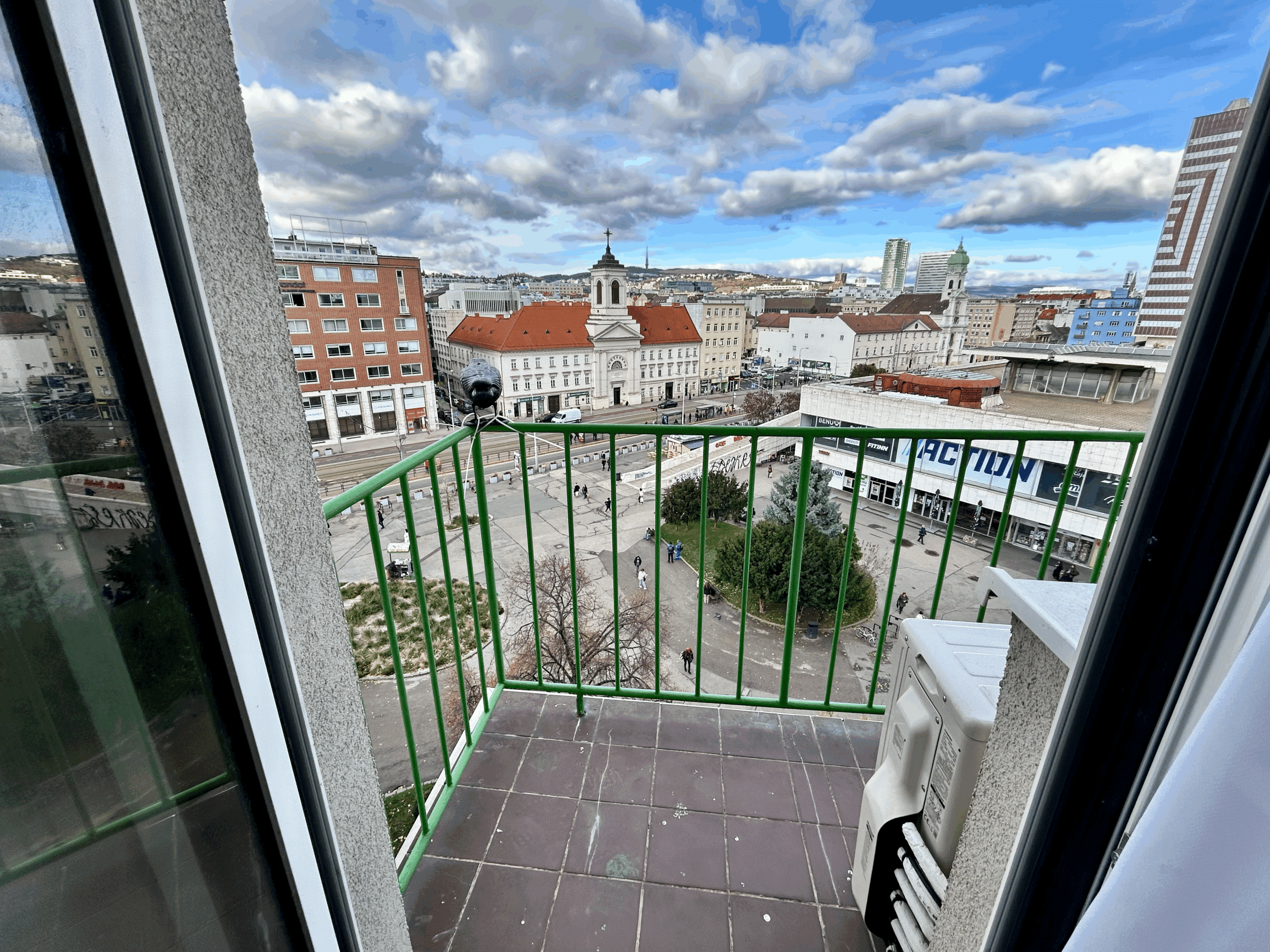 Prenájom 3 izbový byt - Bratislava - Staré Mesto, Dunajská