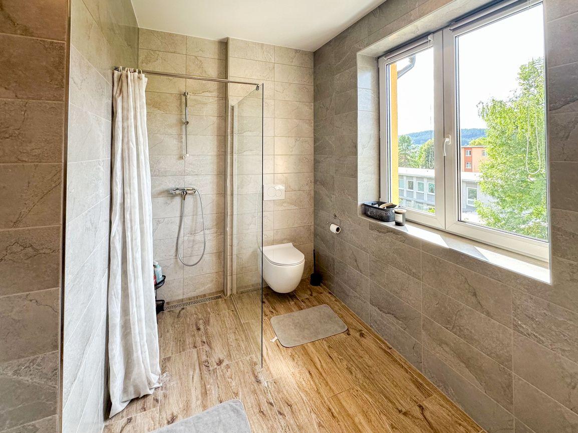 Prenájom | 2-izbový byt so zariadením a balkónom, KNM - Murgašova