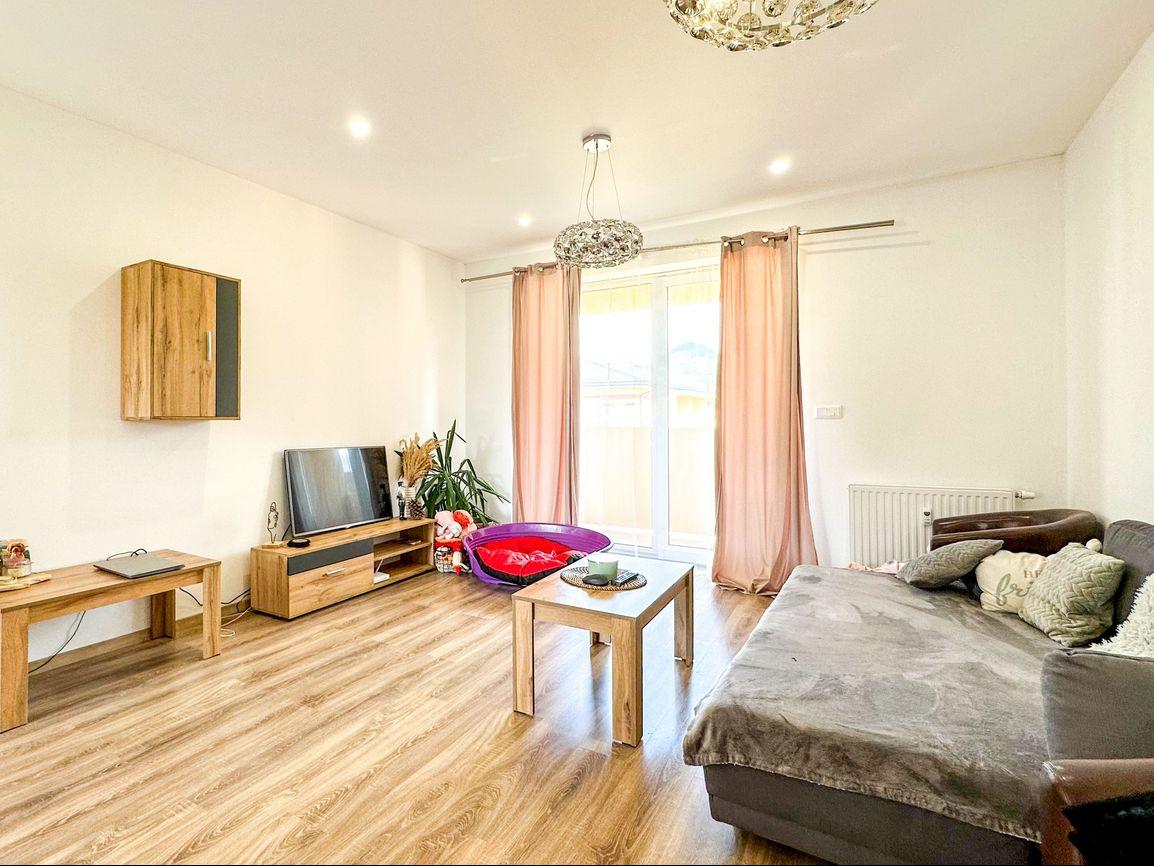 Prenájom | 2-izbový byt so zariadením a balkónom, KNM - Murgašova