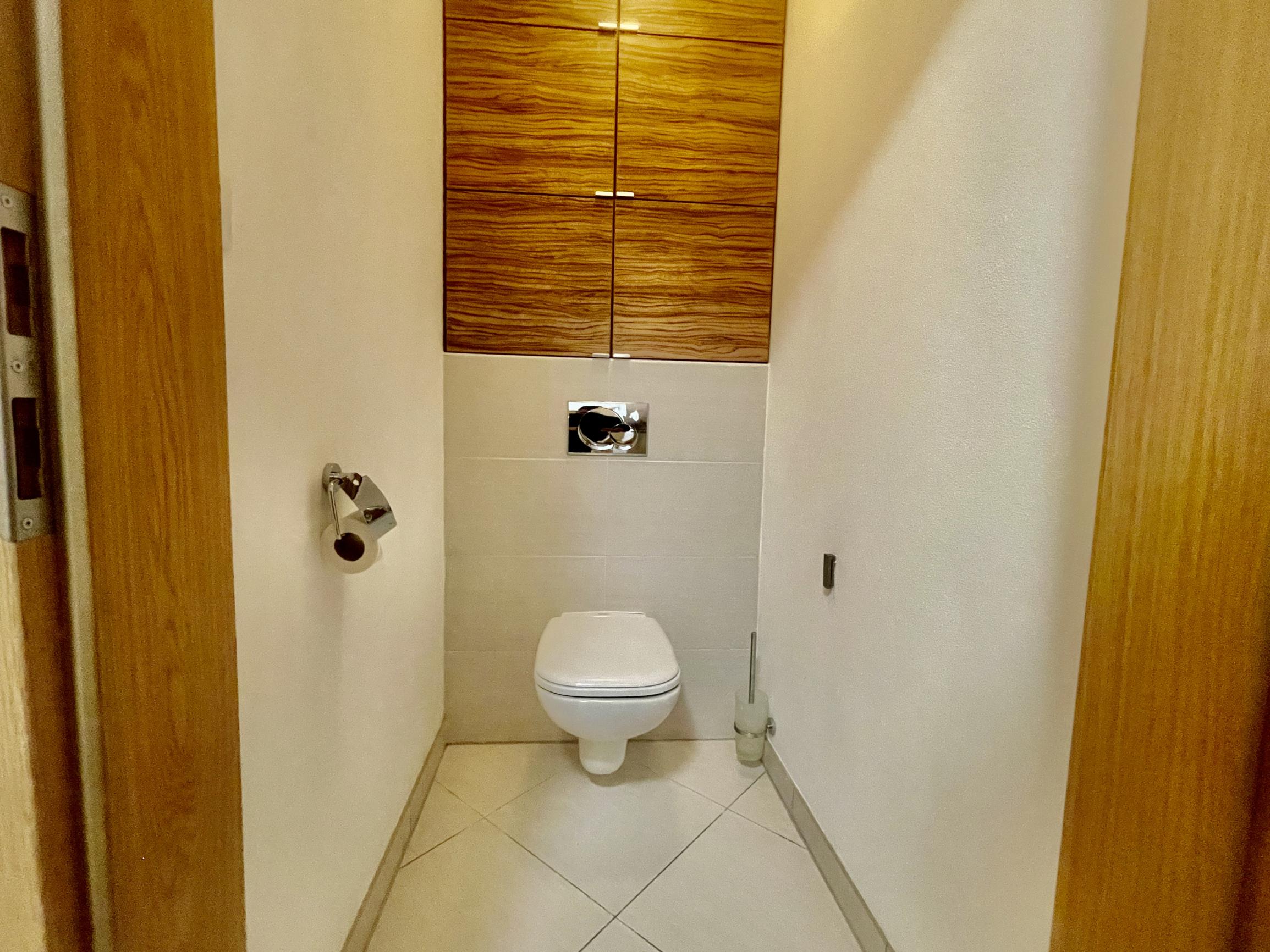 Priestranný 2i byt s parkovaním na prenájom – Kadnárova