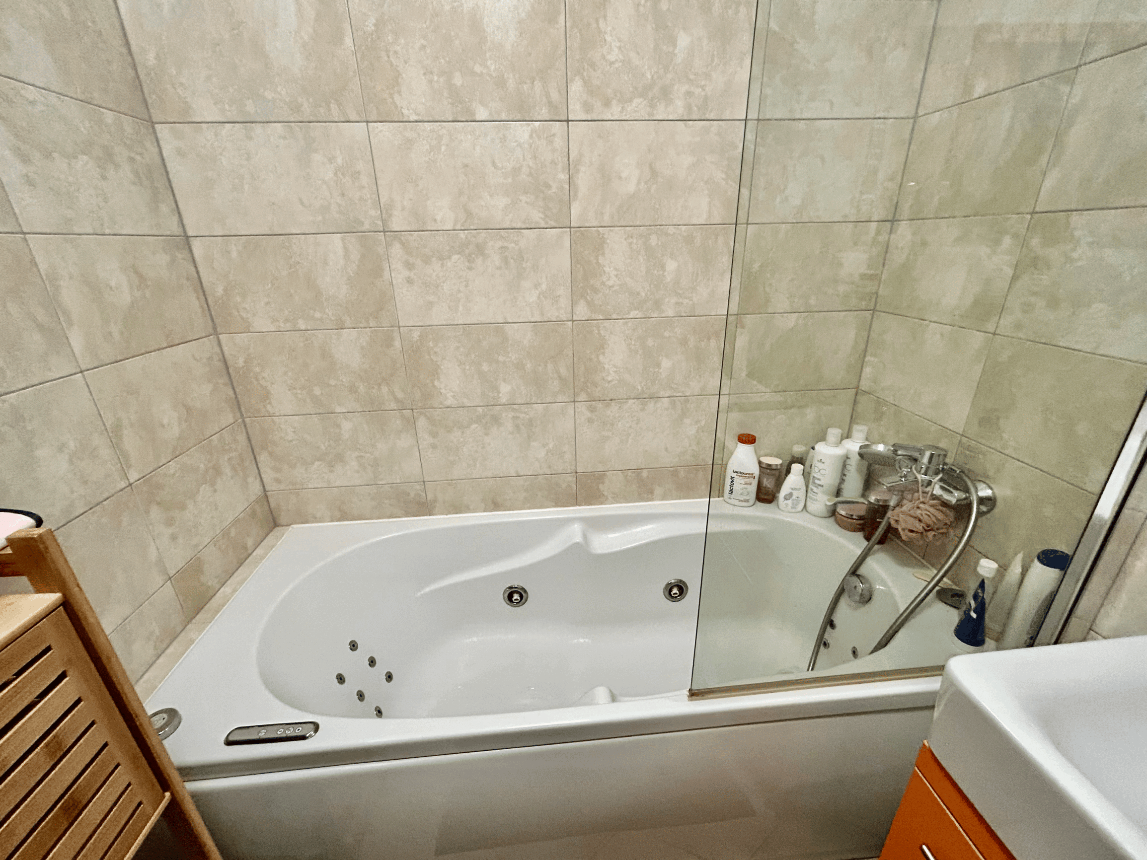 Prenájom 2 izbový byt - Bratislava - Ružinov, Nevädzová