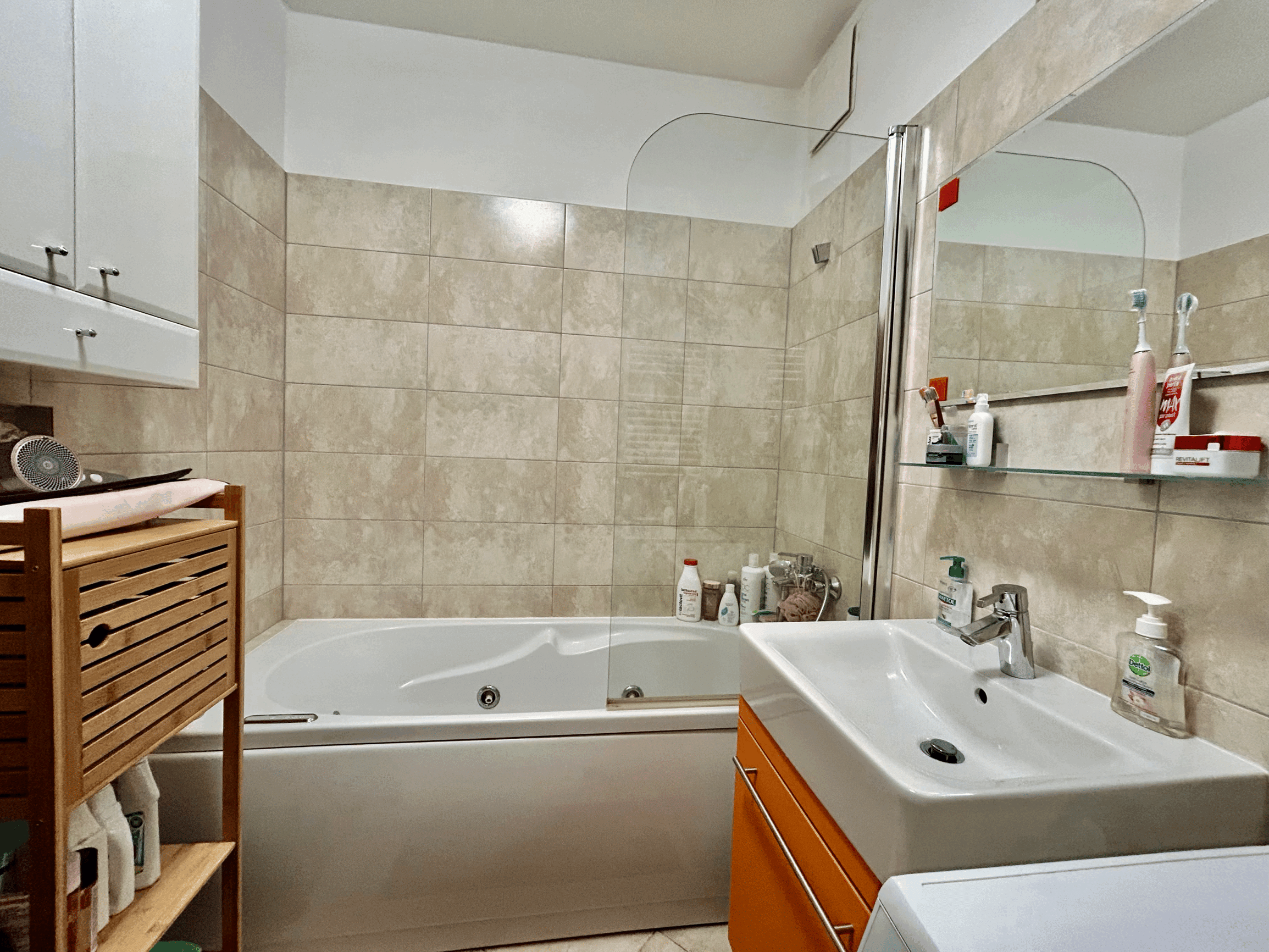 Prenájom 2 izbový byt - Bratislava - Ružinov, Nevädzová