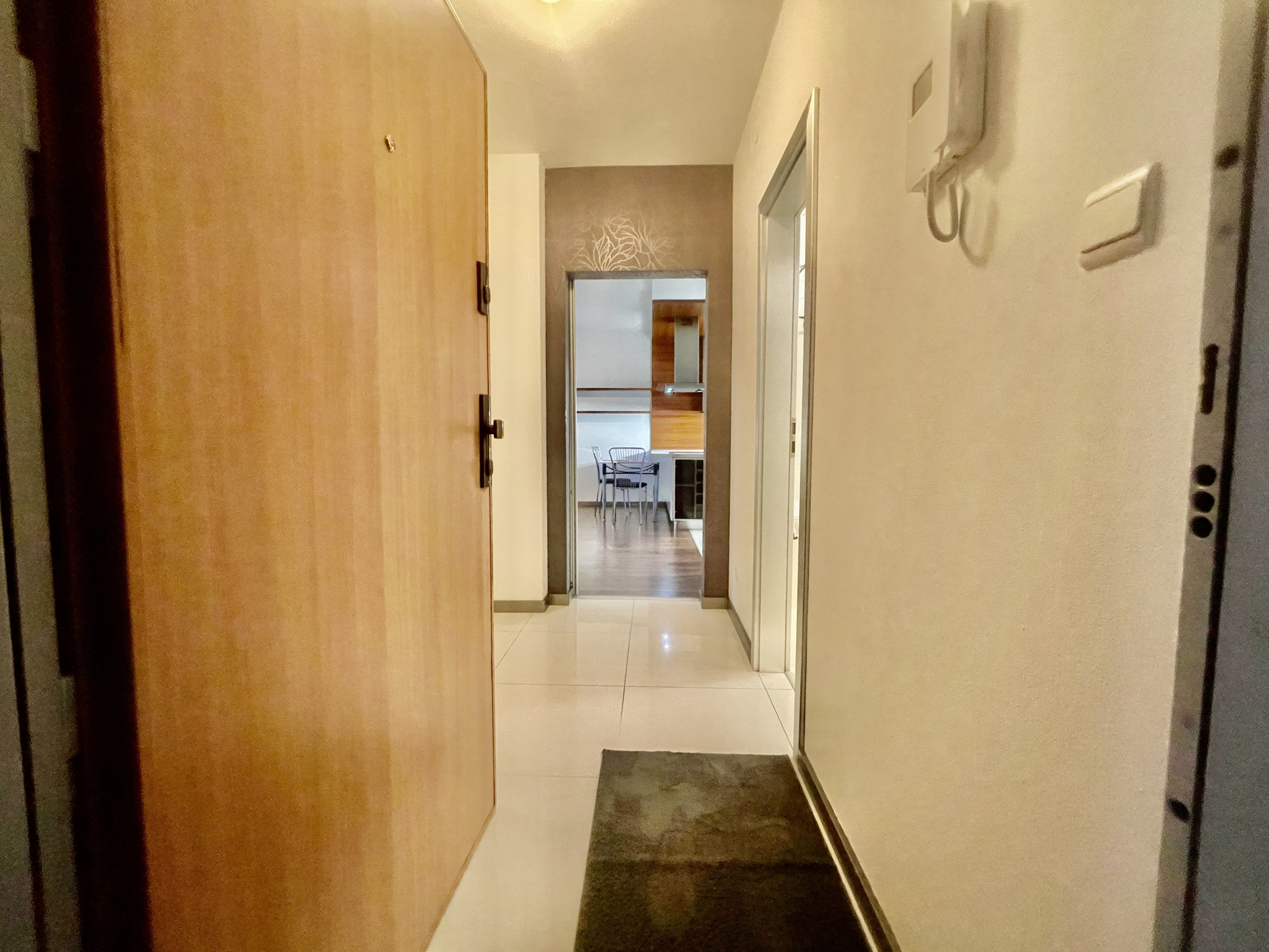 2i byt pri Parku A. Hlinku s loggiou a garážovým státím