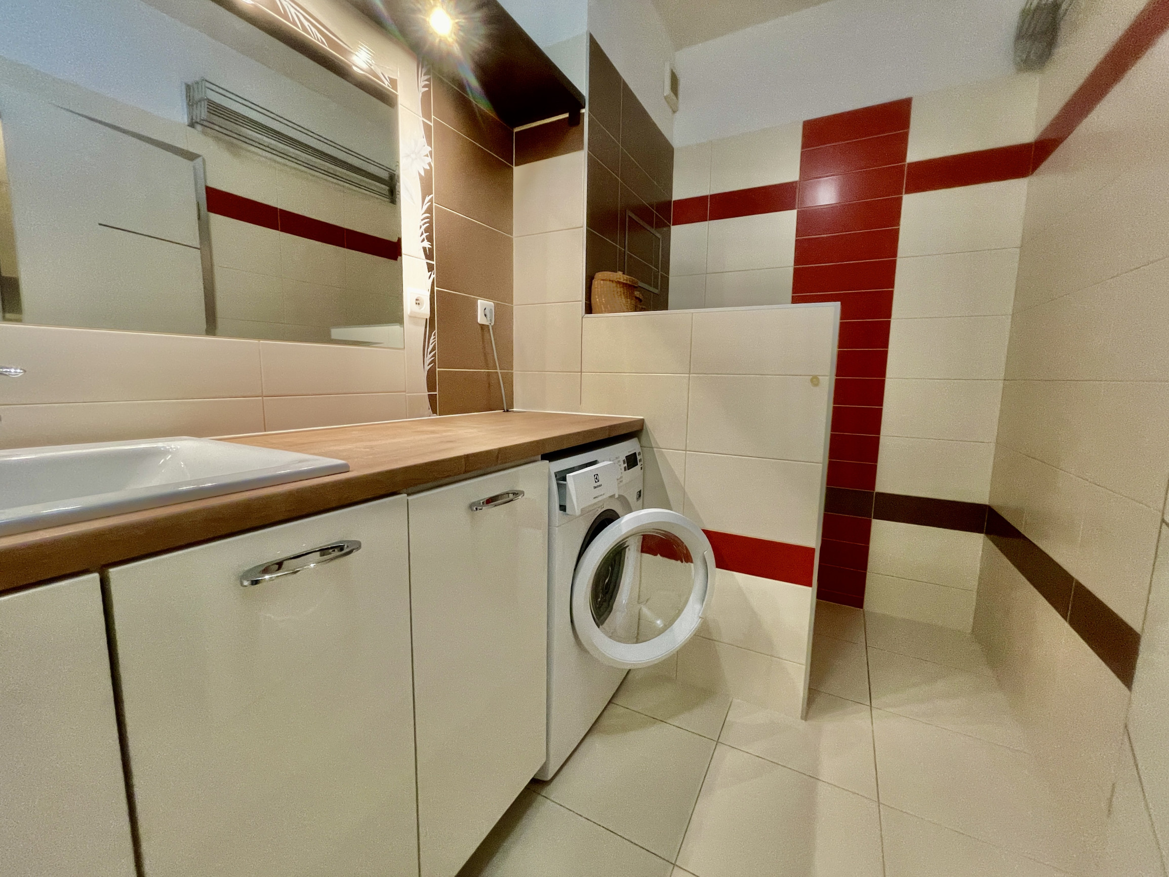 2i byt pri Parku A. Hlinku s loggiou a garážovým státím