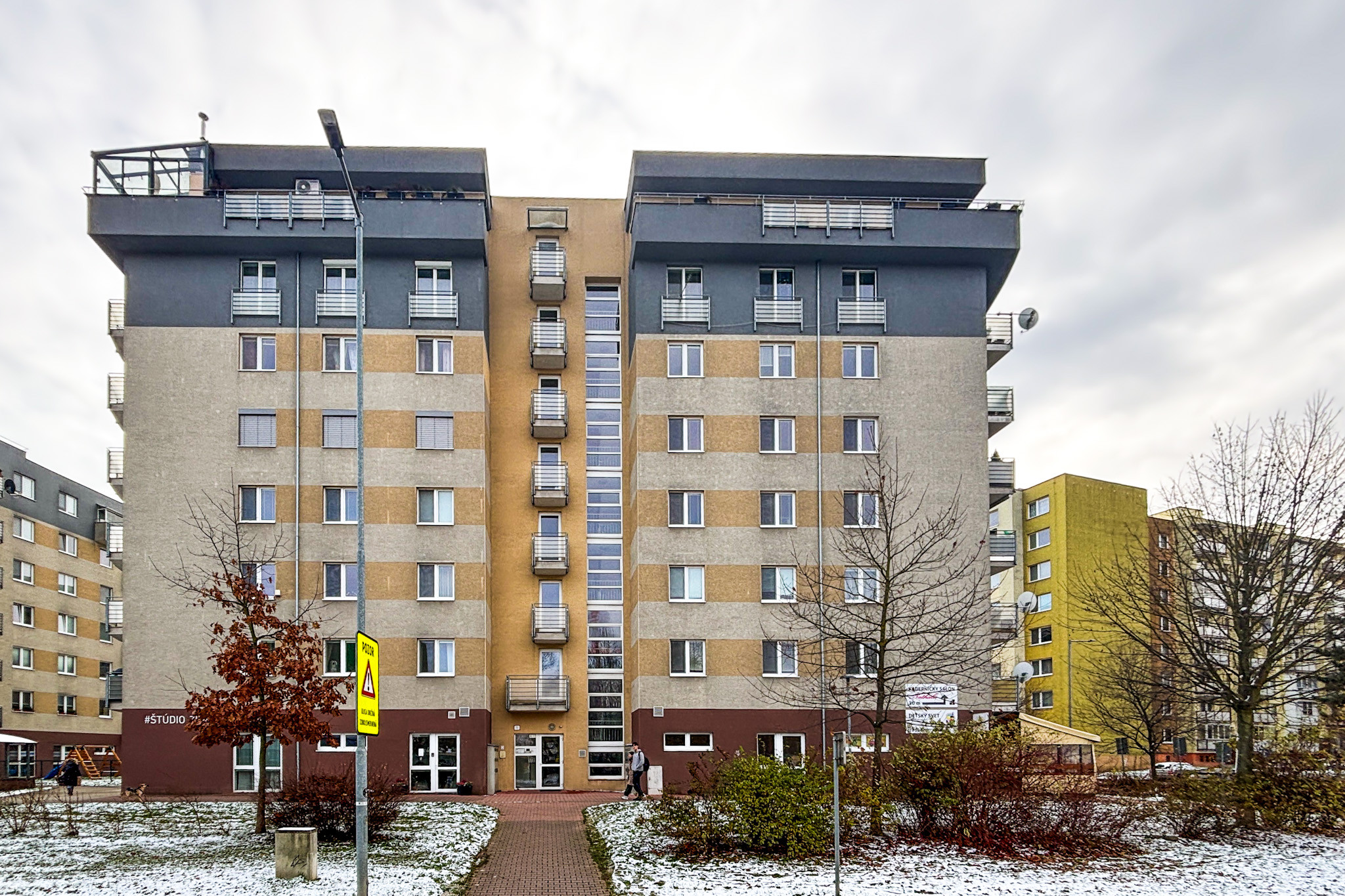 Prenájom | Obchodné priestory 40 m², Vlčince