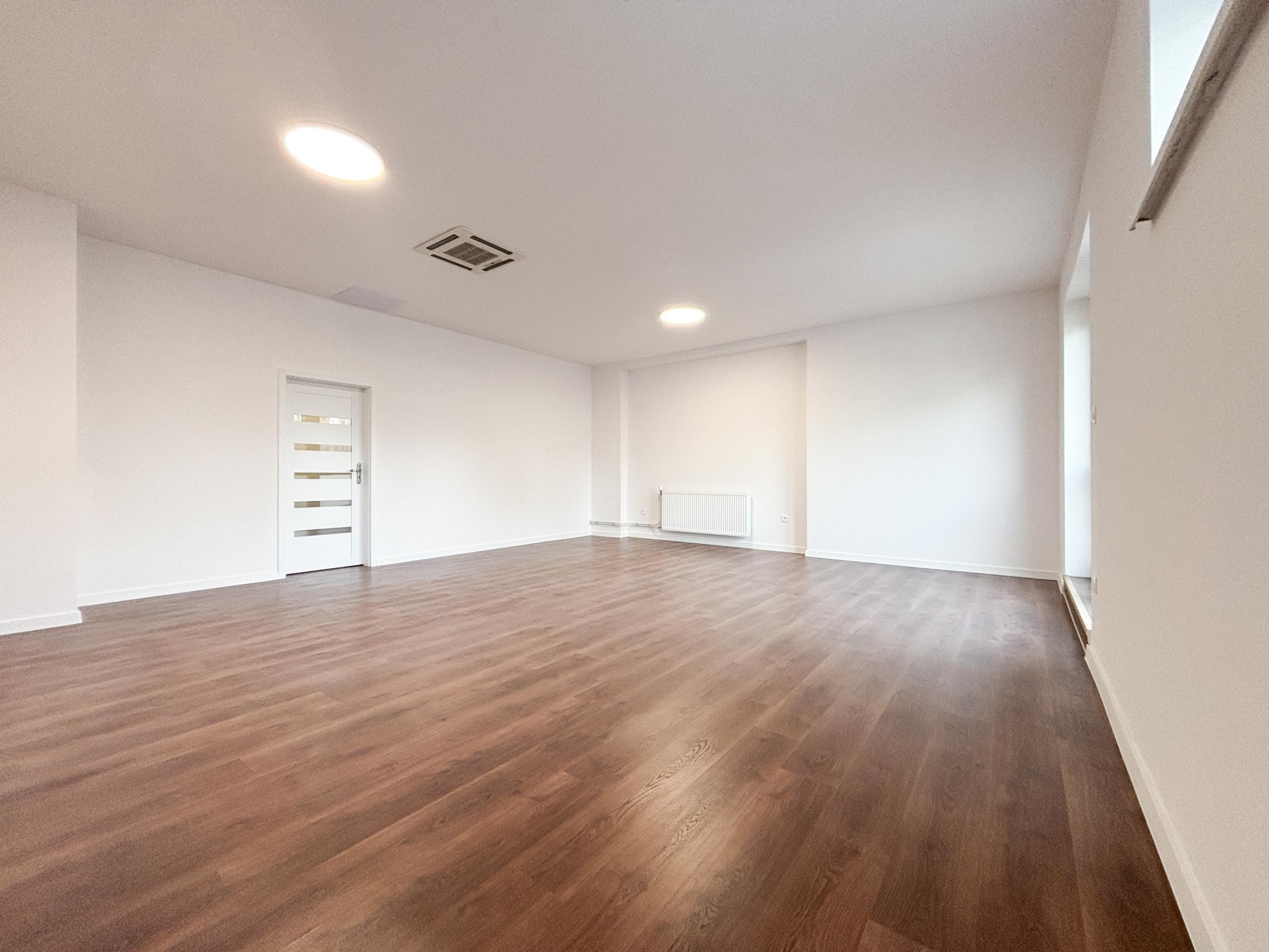 Prenájom | Obchodné priestory 40 m², Vlčince