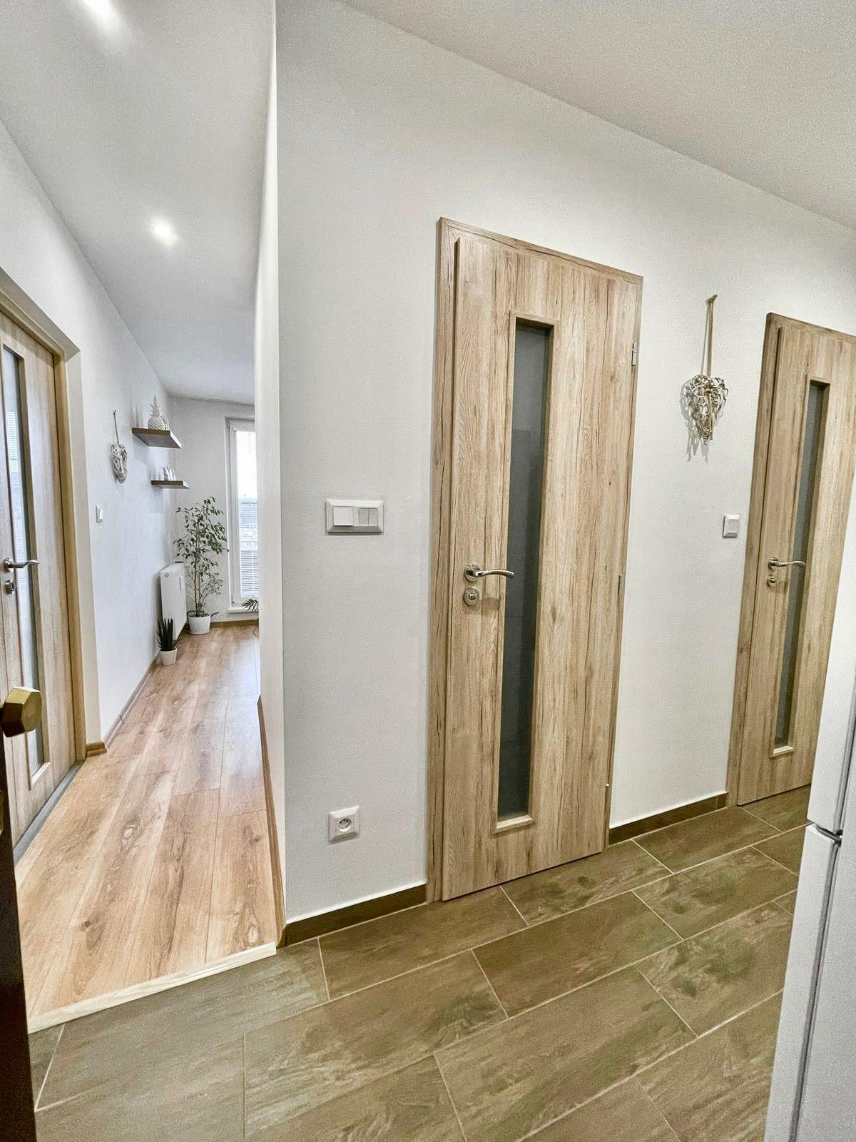 prenájom | moderný 1-izbový byt s balkónom na Strede