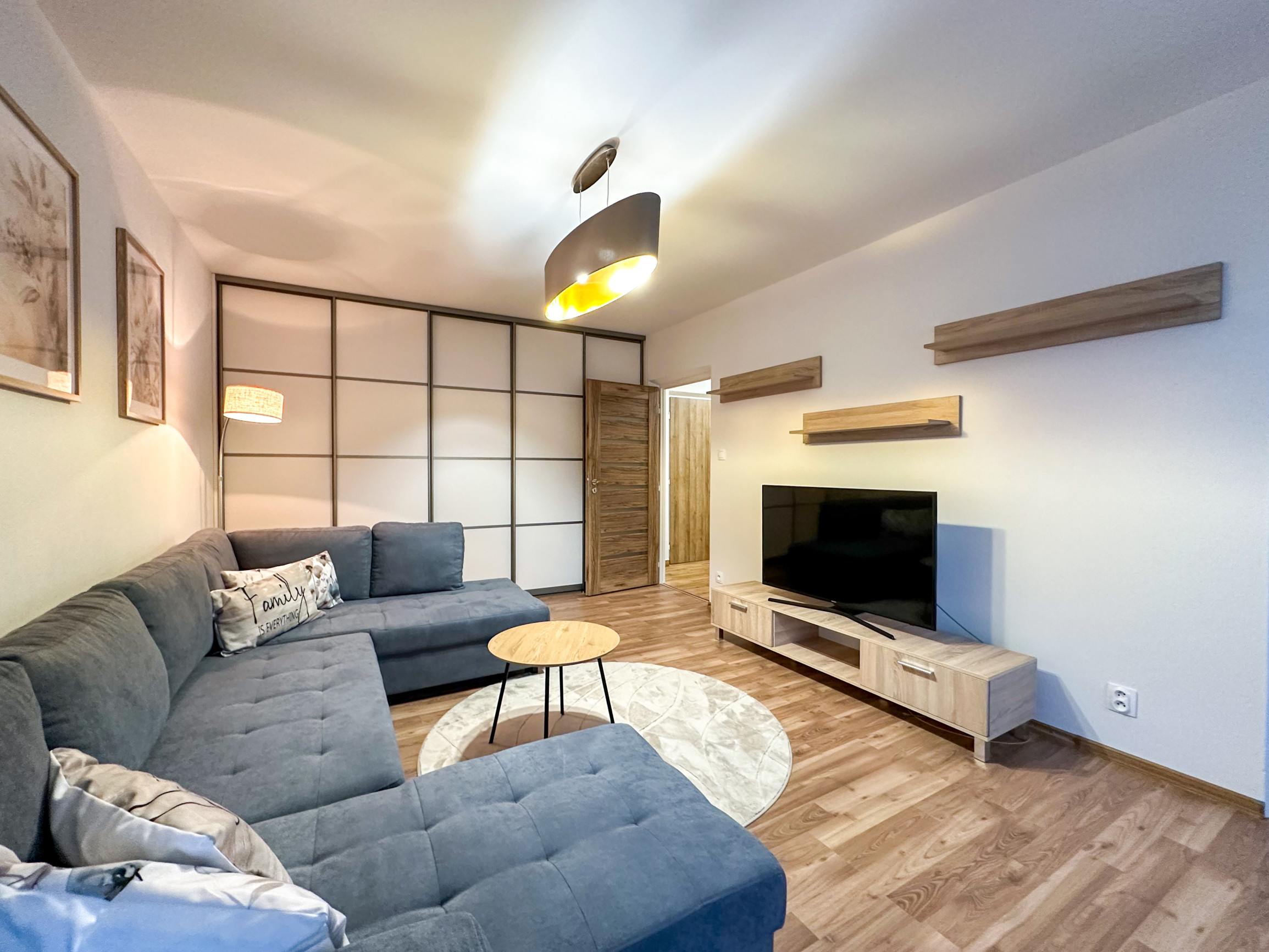 Prenájom | Moderný 2-izbový byt s loggiou, Martin - Jilemnického ulica