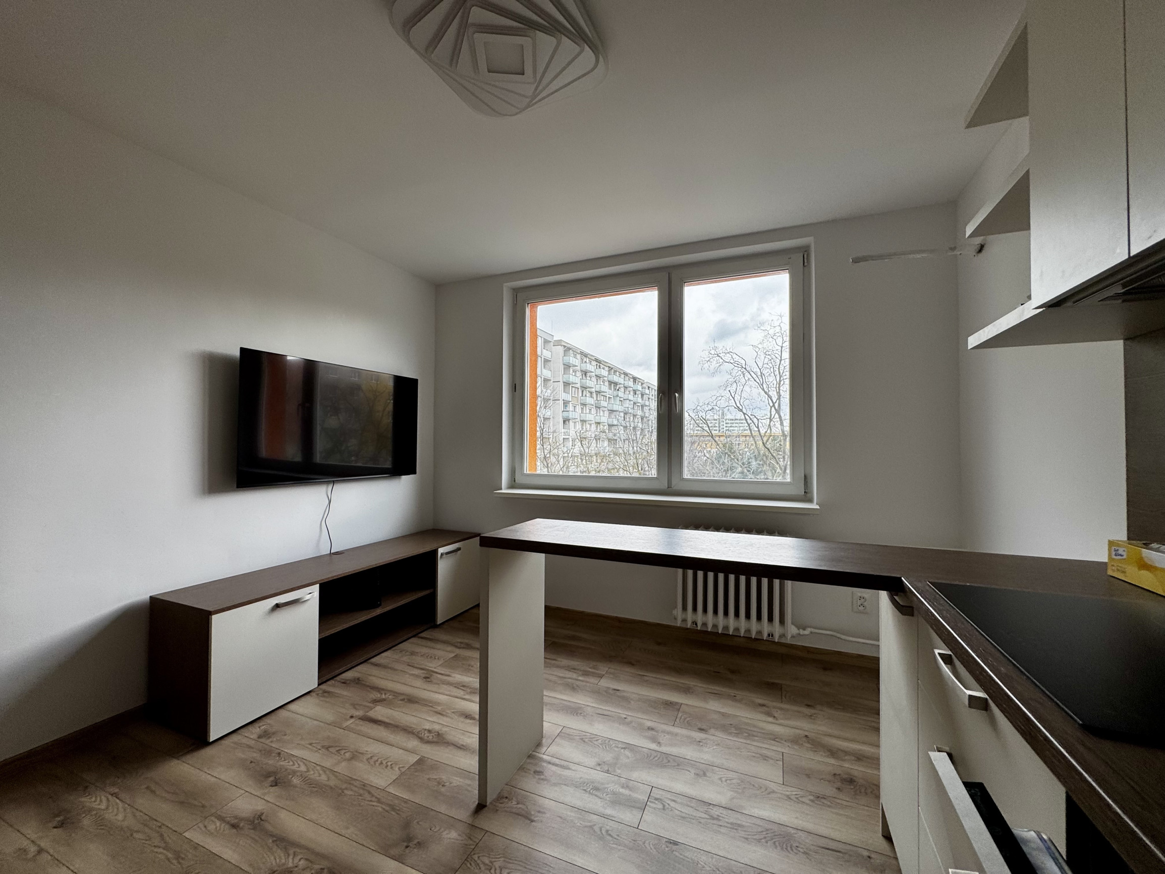 Prenájom | Moderný 2 izbový byt v Bratislave - lokalita Ružinov