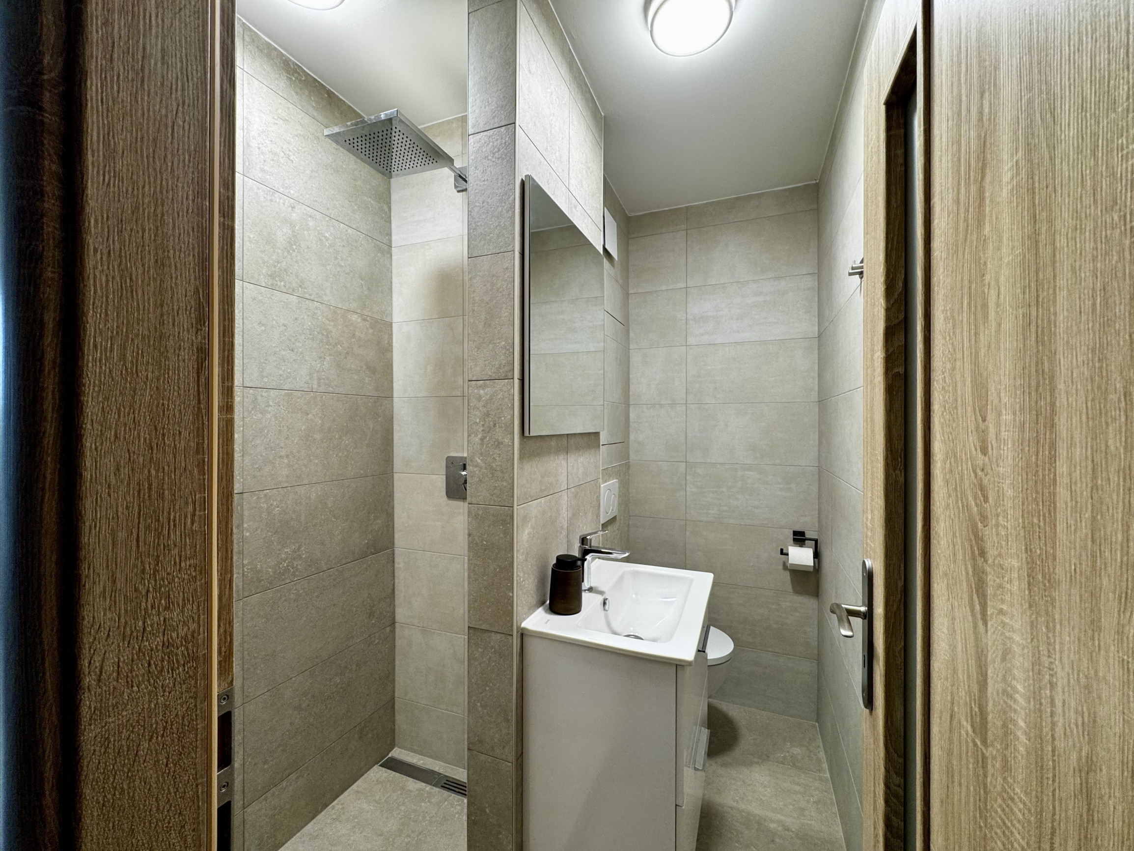 Prenájom | Moderný 2 izbový byt v Bratislave - lokalita Ružinov