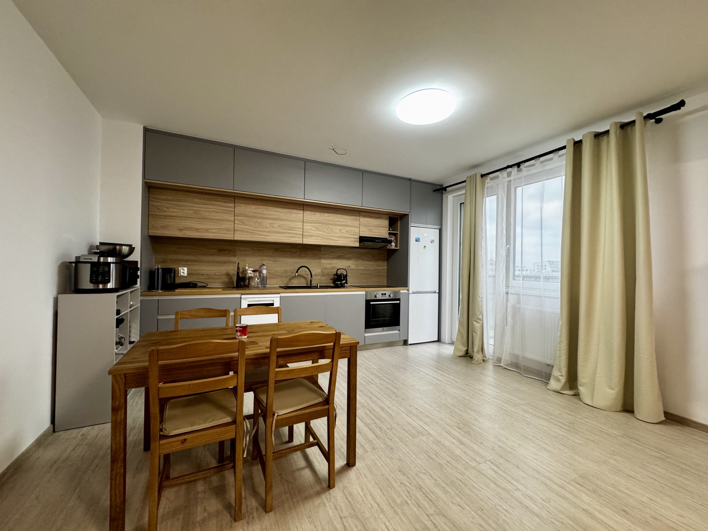 Prenájom | Štýlový a plne zariadený 3 izbový byt v Bratislave - lokalita Ružinov