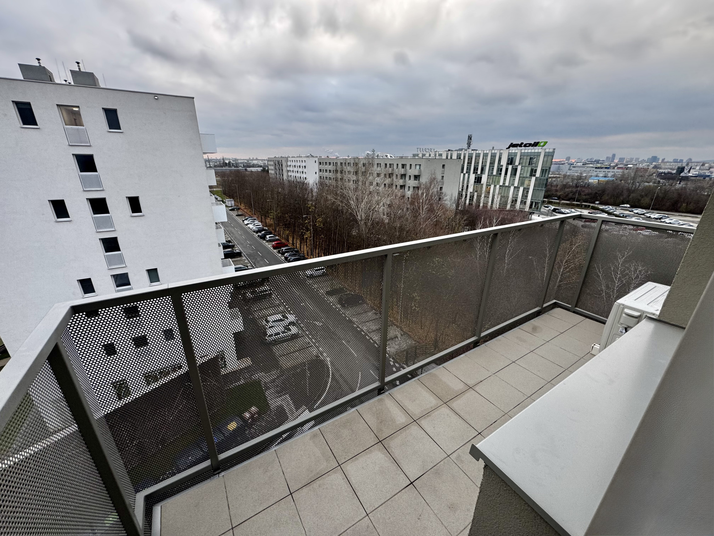 Prenájom | Štýlový a plne zariadený 3 izbový byt v Bratislave - lokalita Ružinov