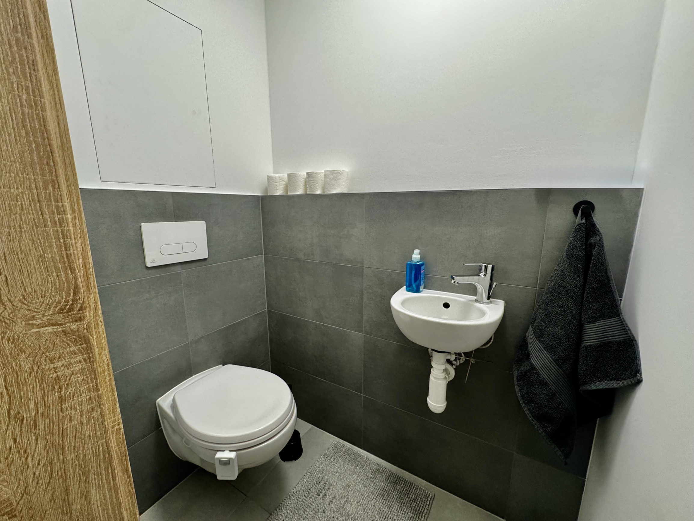 Prenájom | Štýlový a plne zariadený 3 izbový byt v Bratislave - lokalita Ružinov