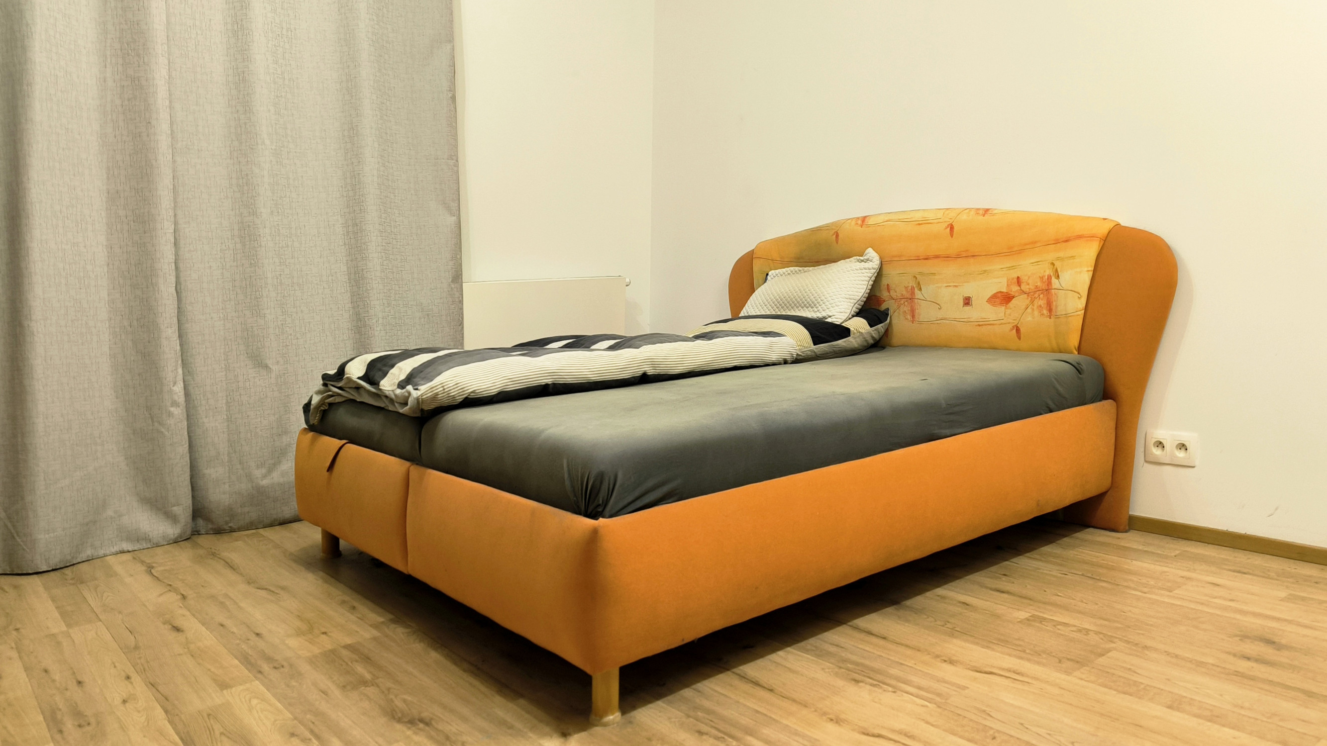 Prenájom 1-izbový byt - Bratislava - Devínska Nová Ves,...