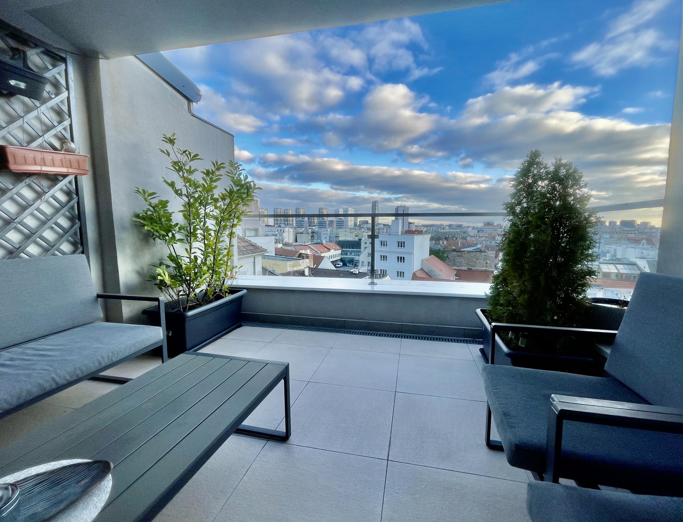 Exkluzívny penthouse 75 m² s terasou a panorámou