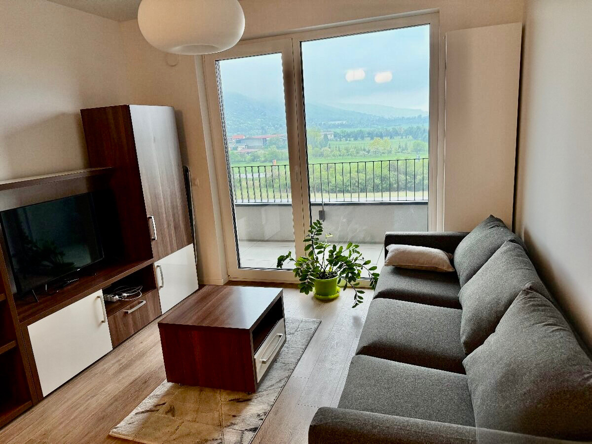 Prenájom 2 izbový byt - Bratislava - Devínska Nová Ves, M...