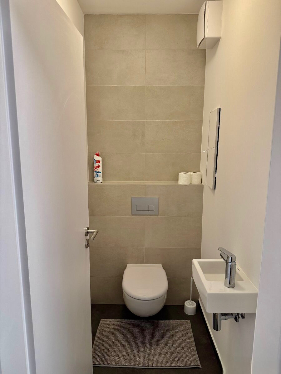 Prenájom 2 izbový byt - Bratislava - Devínska Nová Ves, M...